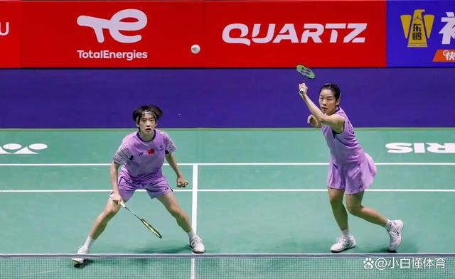 羽毛球赛事角逐激烈,选手反复拼杀的简单介绍 羽毛球赛事角逐激烈,选手反复拼杀的简单介绍