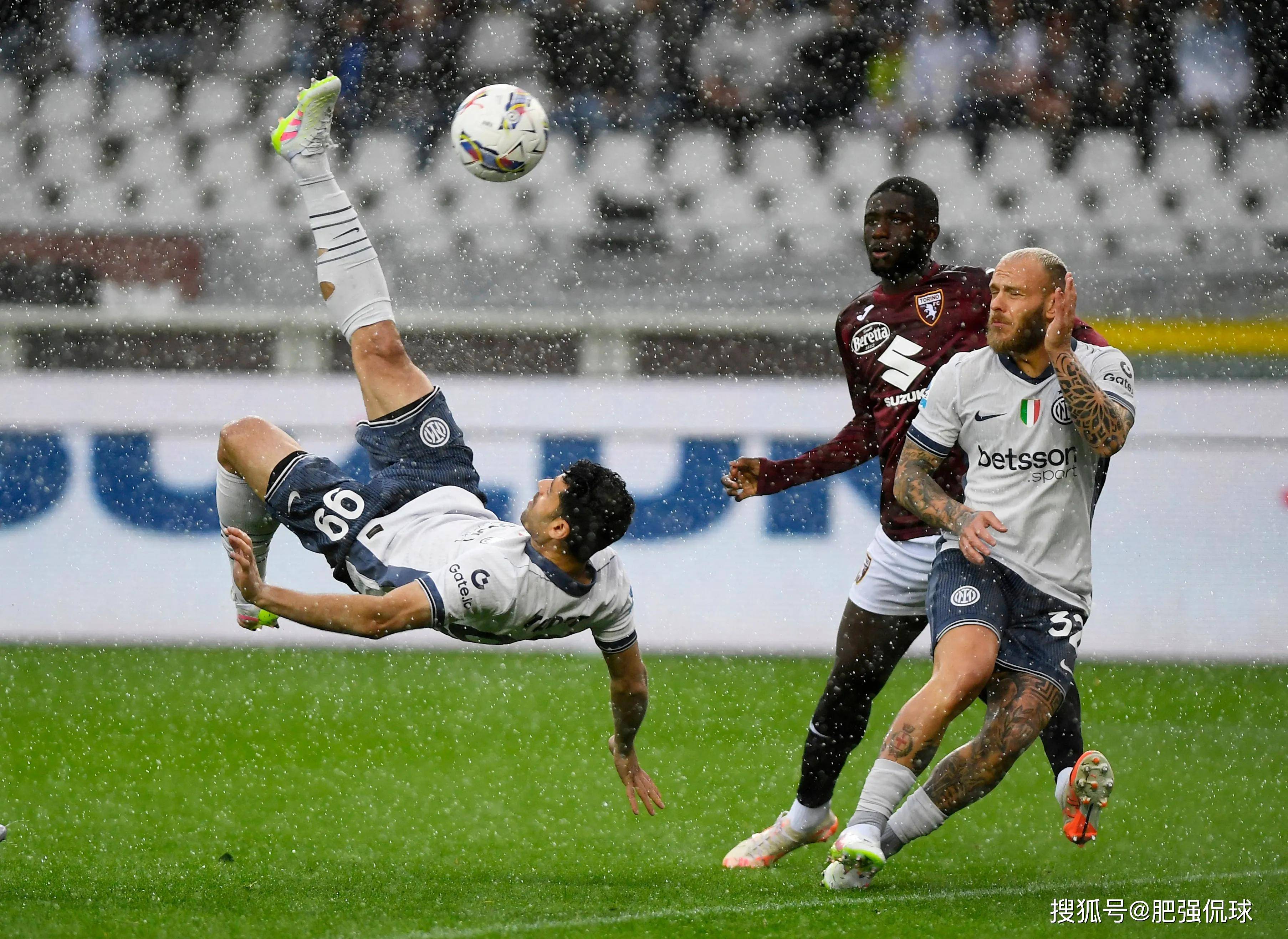 包含国米:球队备战期间进行战术演练的词条 包含国米:球队备战期间进行战术演练的词条