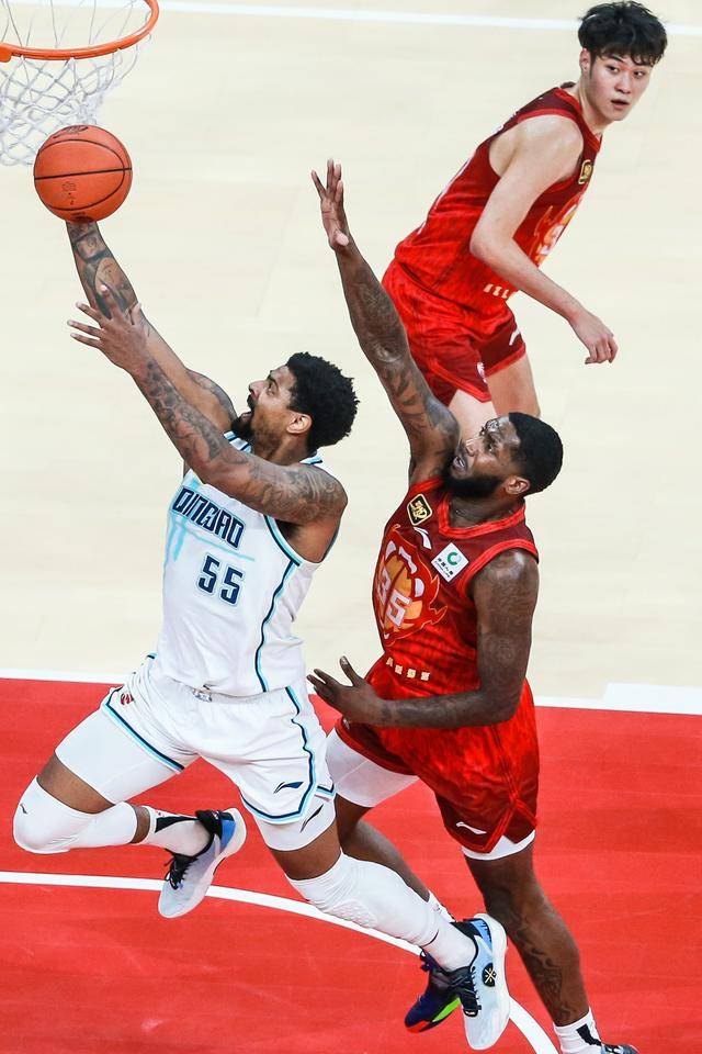 深圳马可波罗队迎战青岛国信双星队,胜者将赢得比赛的简单介绍 深圳马可波罗队迎战青岛国信双星队,胜者将赢得比赛的简单介绍