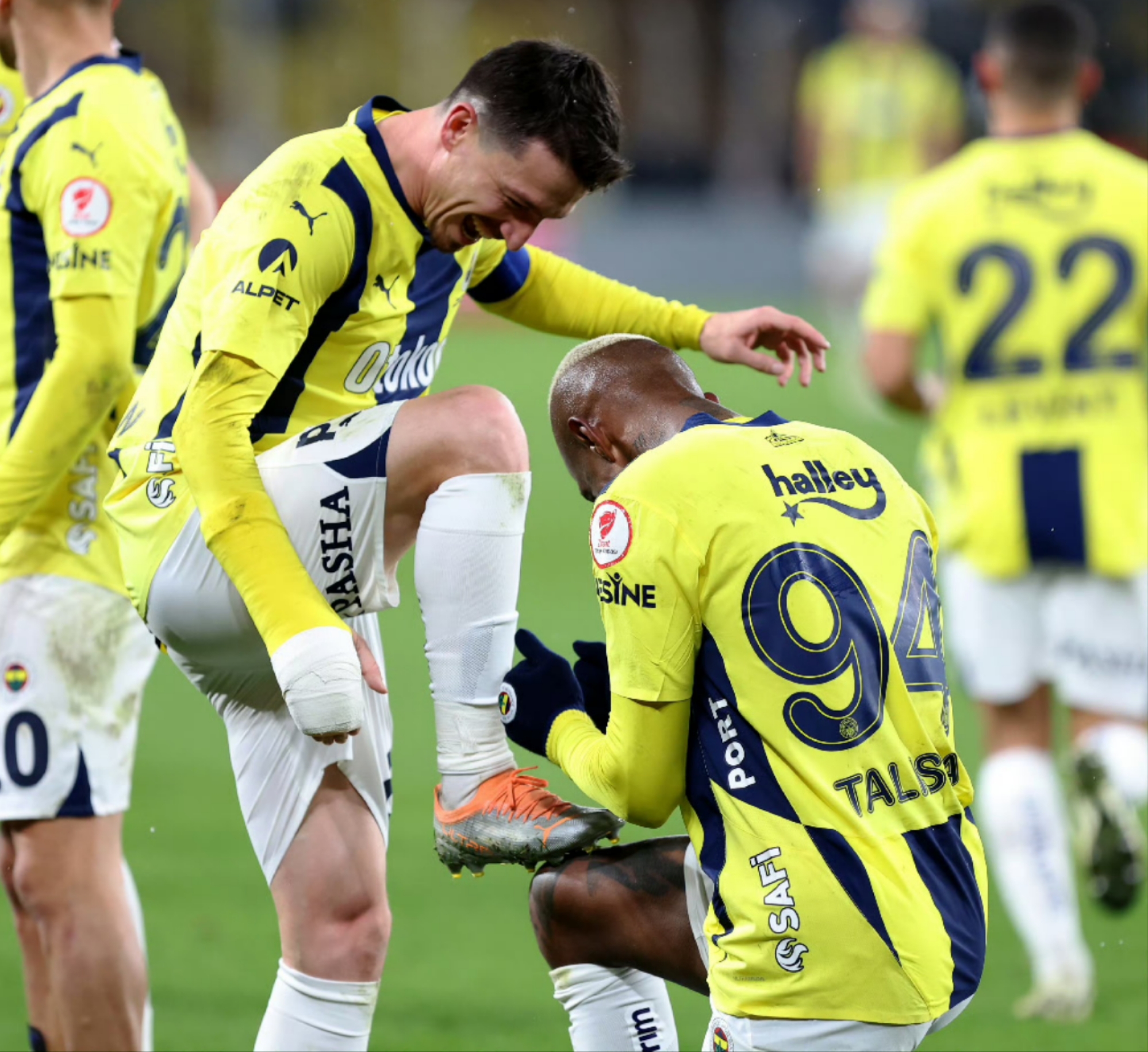 法网横扫拉沃尔杯，穆雷带队取胜