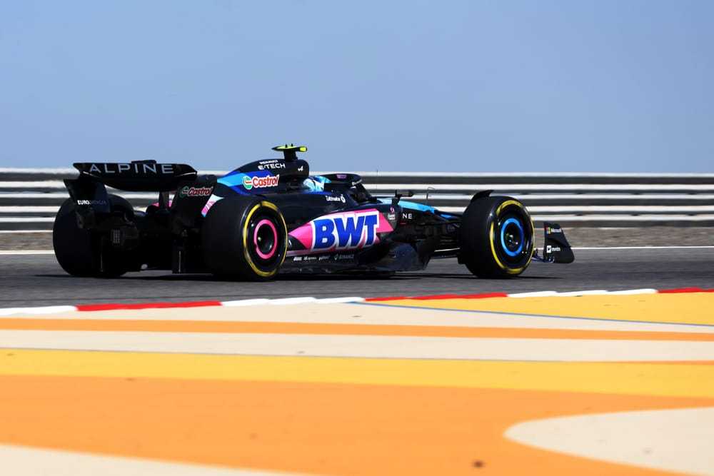 包含索伯车队鏖战哈斯车队,阿隆索带队取胜的词条 包含索伯车队鏖战哈斯车队,阿隆索带队取胜的词条