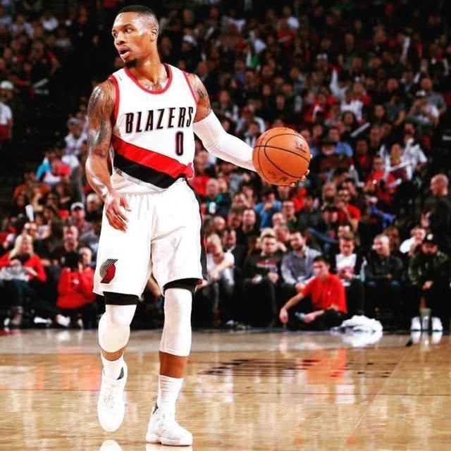 江苏队横扫火箭，麦科勒姆点燃赛场