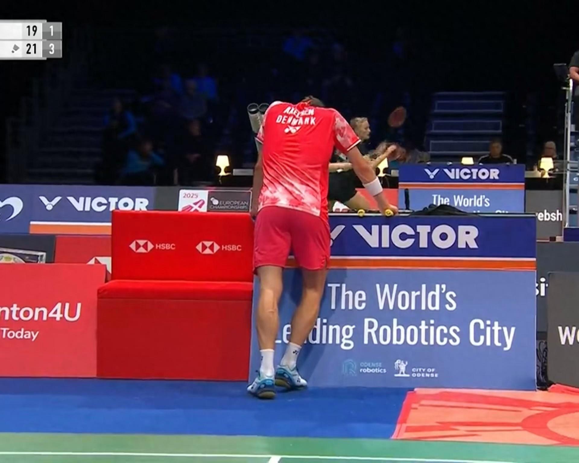 德国队逆转丹麦队，安赛龙关键制胜