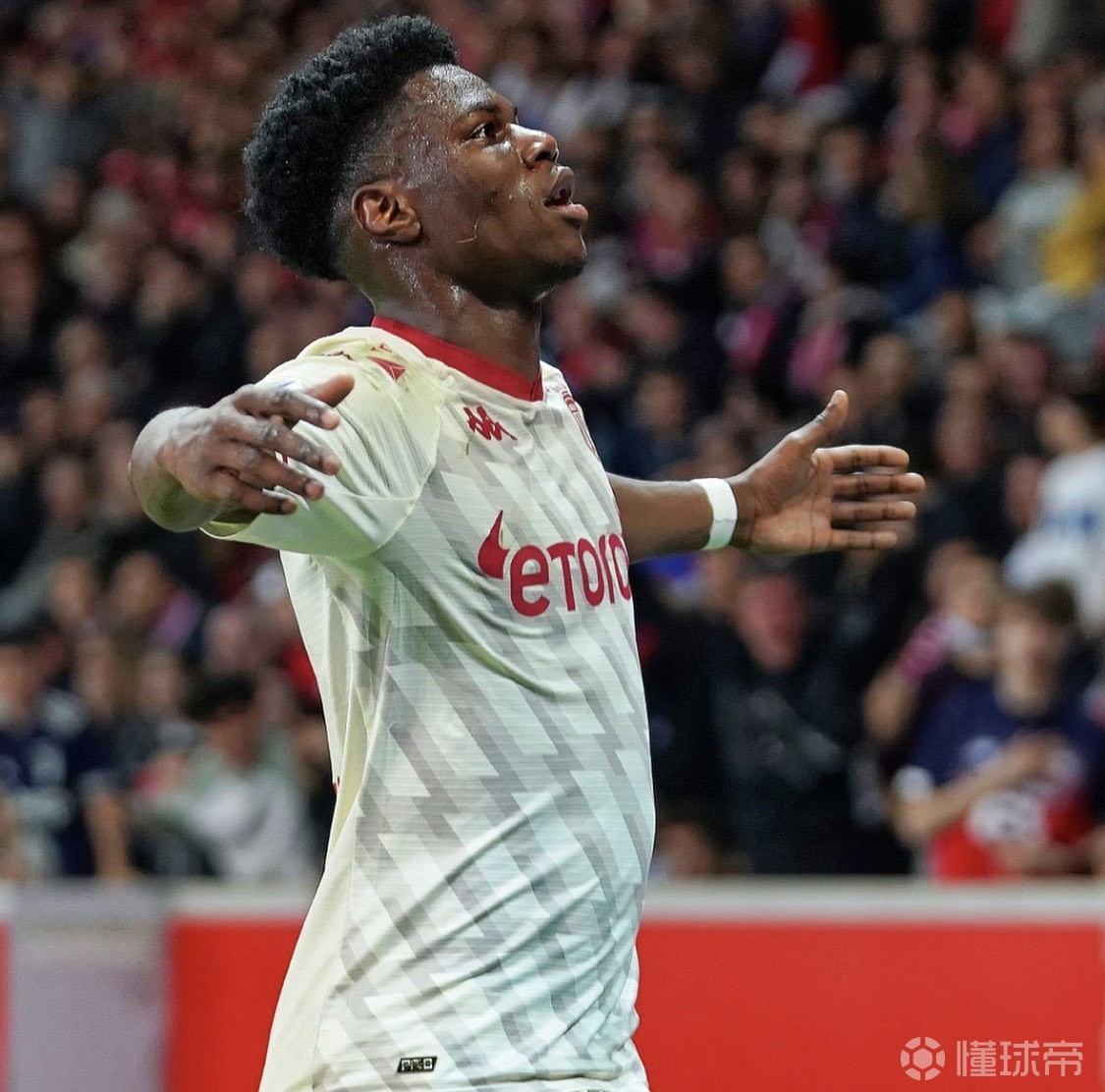 乌克兰鏖战巴西,楚阿梅尼惊艳四座 乌克兰鏖战巴西,楚阿梅尼惊艳四座