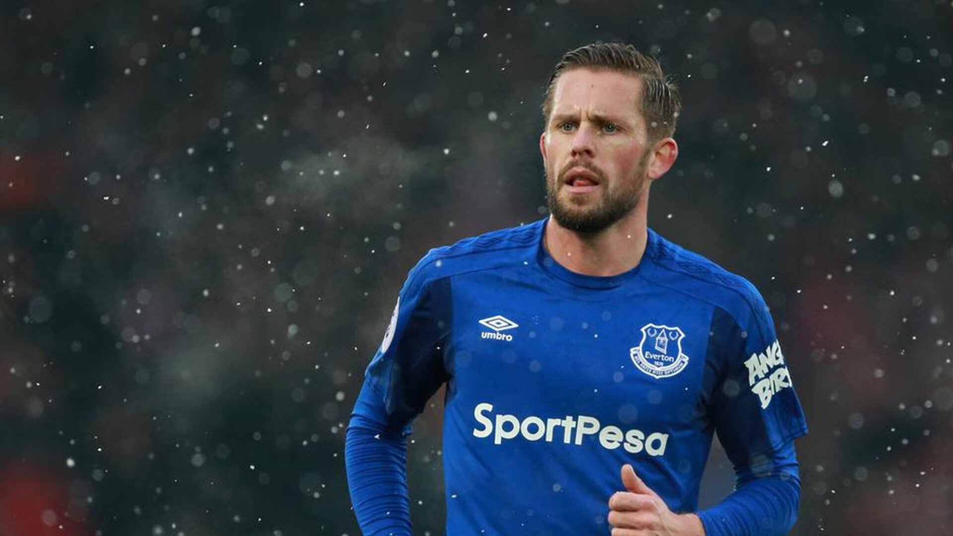 唯一低效夜晚竟成制胜一击！雄鹿逆转火箭，克莱末节觉醒的关键价值