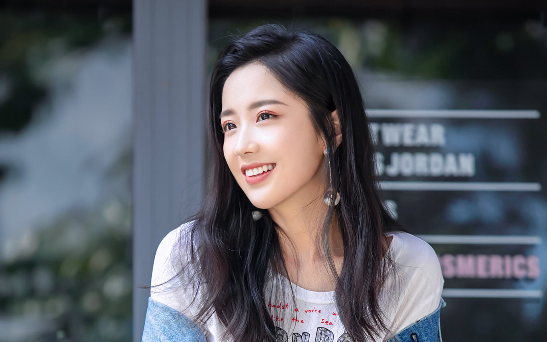 跨洋对决,深圳队对阵雄鹿,马克西无解表现奠定胜局