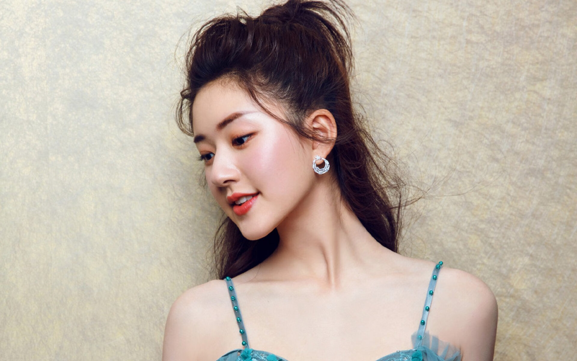 冰川击碎钢铁,冰岛奇迹再临,厄德高化身北欧神话新主角