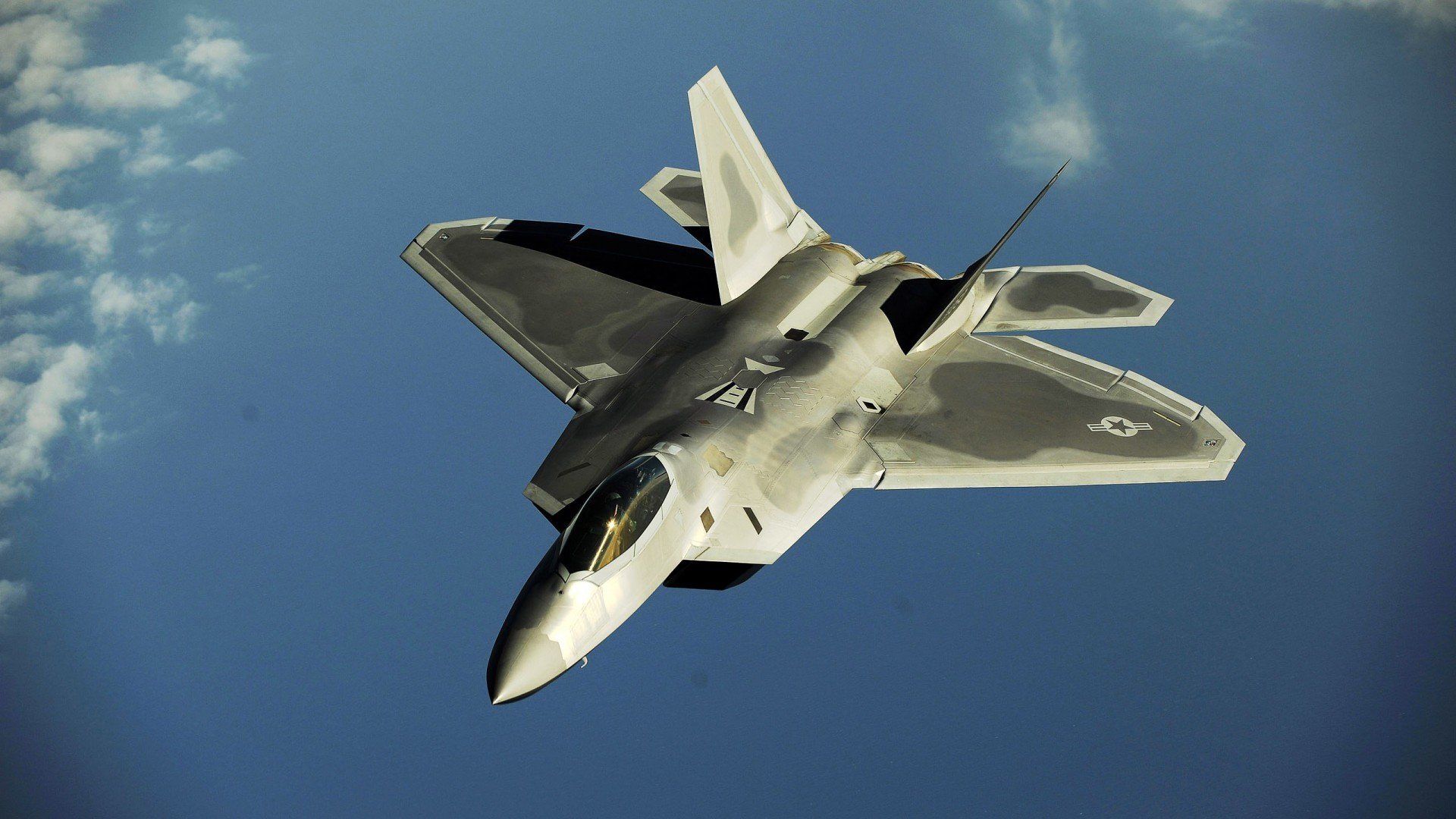 唯一性之战，萨卡数据全面爆炸，曼联3-2险胜皇马