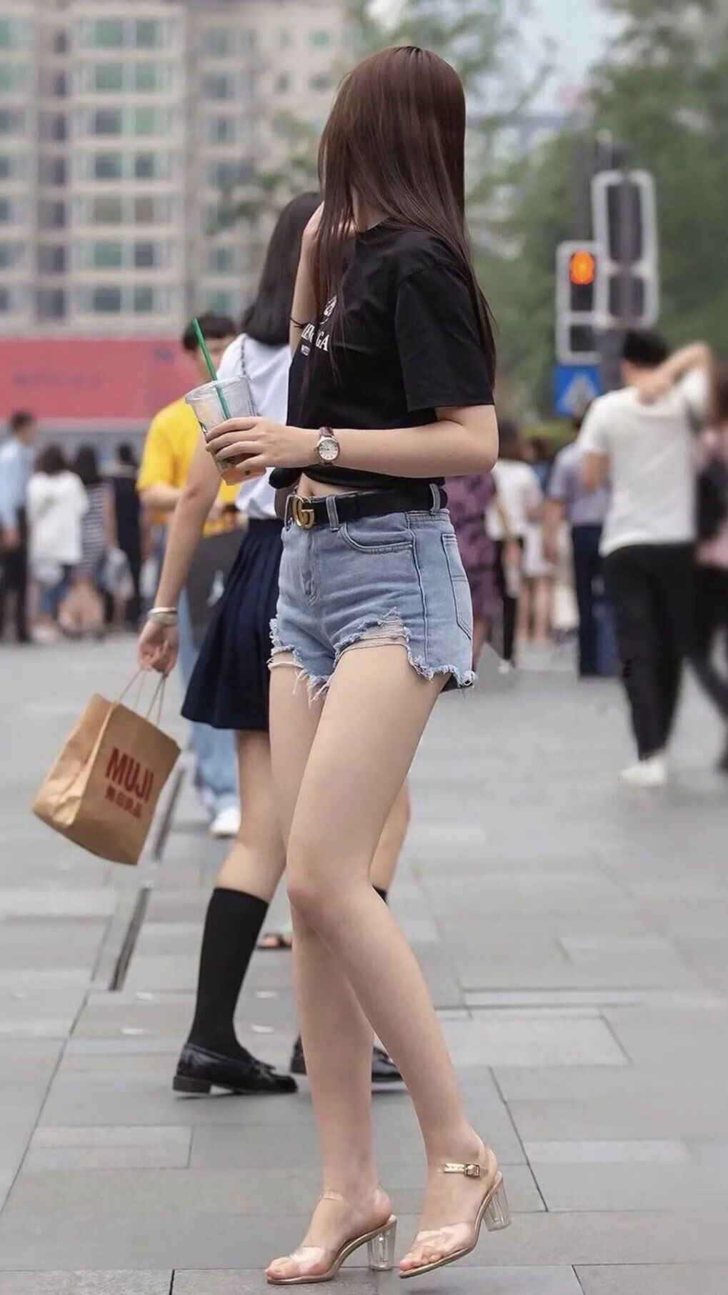 莱奥的觉醒,当非洲雄鹰撕碎三狮军团的优雅,尼日利亚如何用一场不完美的胜利改写剧本